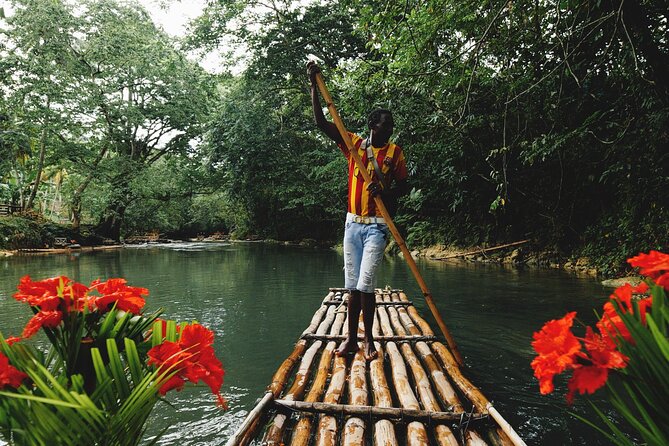 Rio Nuevo Bamboo River Rafting & Dunn's River Falls - Guides Marvin and Odain add a human touch