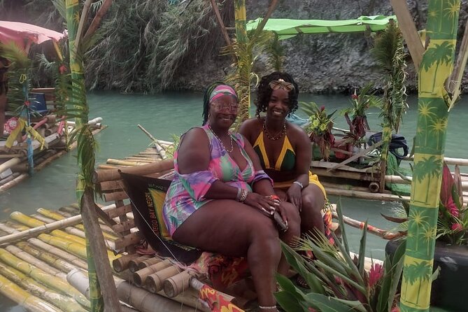 Rio Nuevo Village Rafting - The guide and the mood on the river