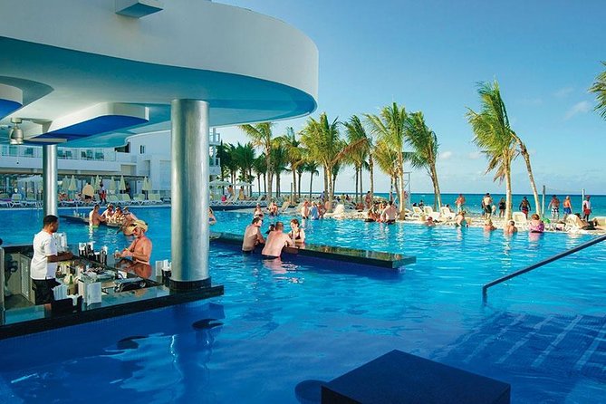 Riu Montego Bay Resort Airport Transfer - A straightforward ride to Riu Montego Bay