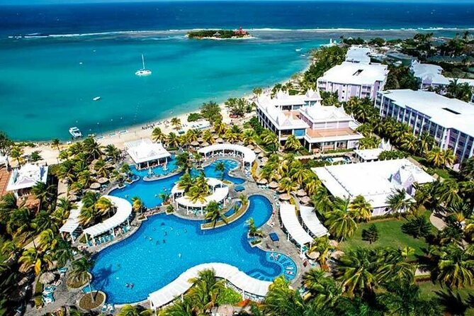 Riu Montego Bay Resort Airport Transfer - Air conditioning and luggage help