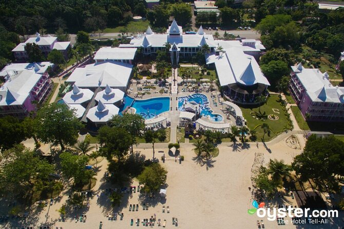 Riu Palace Tropical Bay Resort Private Airport Transfer - The return transfer is worth considering
