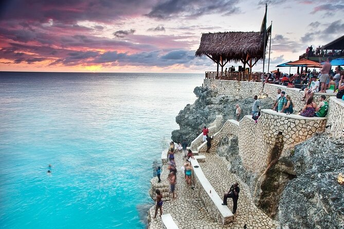 River Rafting with {Limestone Massage} & Ricks Cafe from Montego Bay - How the private format changes the day