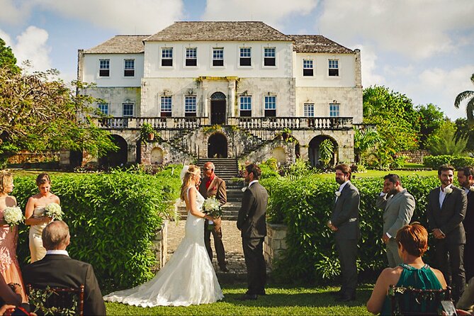 Rose Hall Great House Night Tour - The ride from Montego Bay
