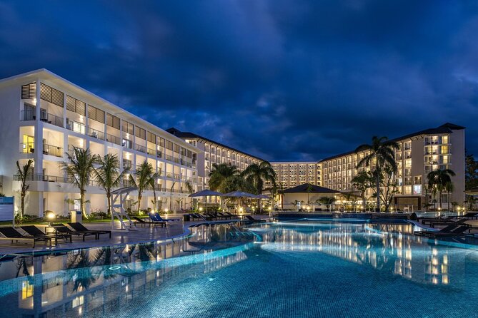 Royalton Blue Waters and Hideaway at Blue Waters Airport Transfer - What the Private Vehicle Means for Your Group