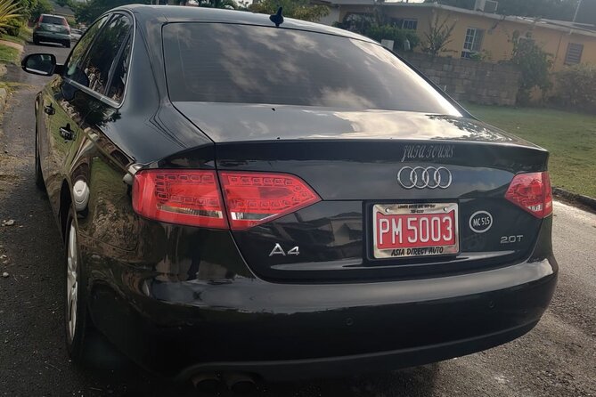 Sandals South Coast Private Transfer (White House) - The arrival transfer: airport to Sandals South Coast