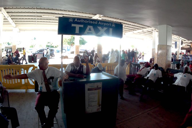 Sangster International Airport Transfer to Hotels (MBJ) Montegobay Jamaica - Small details that make the arrival easier