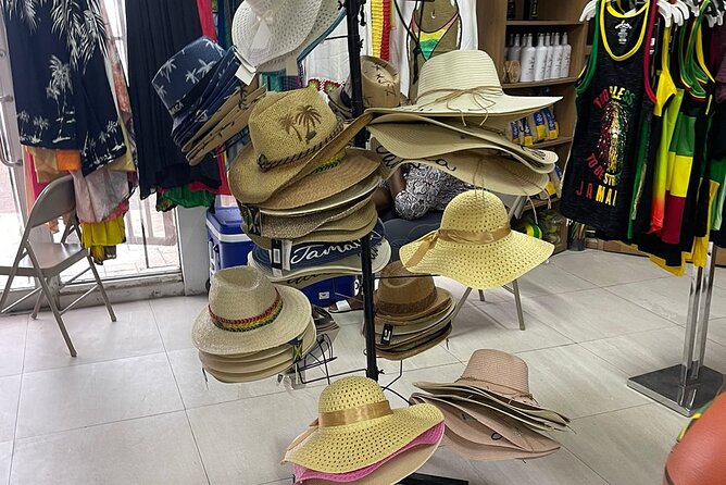 Scuba Diving and shopping on the Hipstrip. - My booking verdict for Moulton Tours