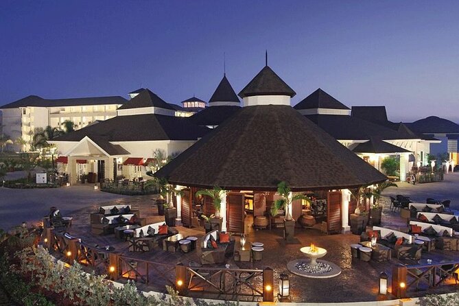 Secrets St. James Private Airport Transfer - How this compares with a shared shuttle