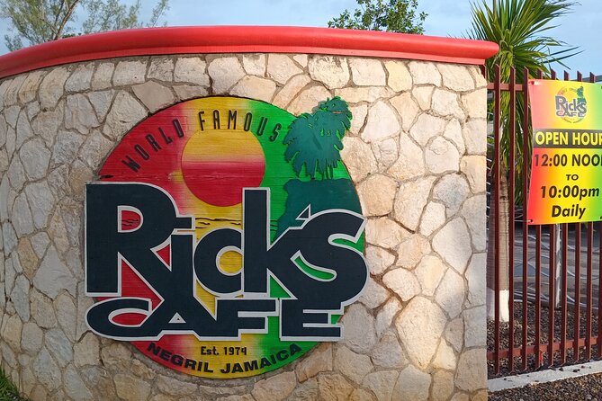 Seven Miles Beach in Negril and Ricks Cafe from Montego Bay - The 30-foot cliff jump is optional
