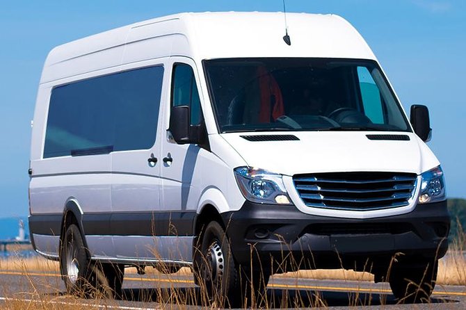 Shared Transfer: From/to Montego Bay International Airport - Friendly drivers can turn a basic ride into a good one