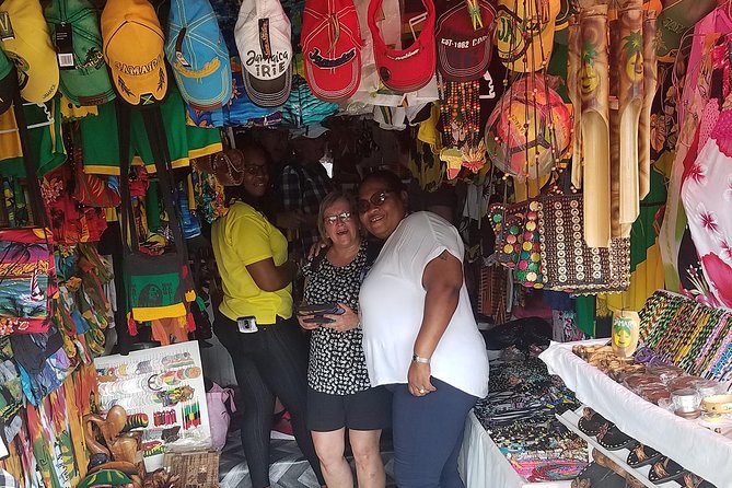 Shopping From Ocho Rios Hotels - A two-hour way to shop around Ocho Rios