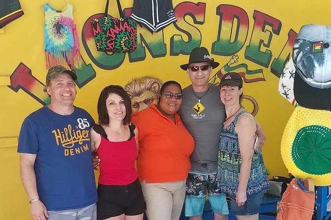 Shopping From Ocho Rios Hotels - Handling firm sales pitches