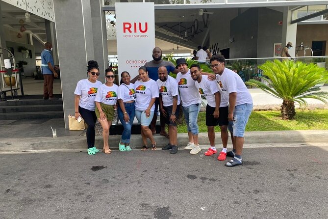 Sightseeing and Shopping Tour in Montego bay - Wayne, Cedric, and the value of a private guide