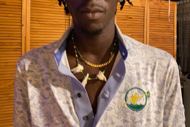 Souvenirs workshop A Mi Mek It! in Montego Bay Jamaica (FR & EN) - How the three-hour visit fits into a Montego Bay day
