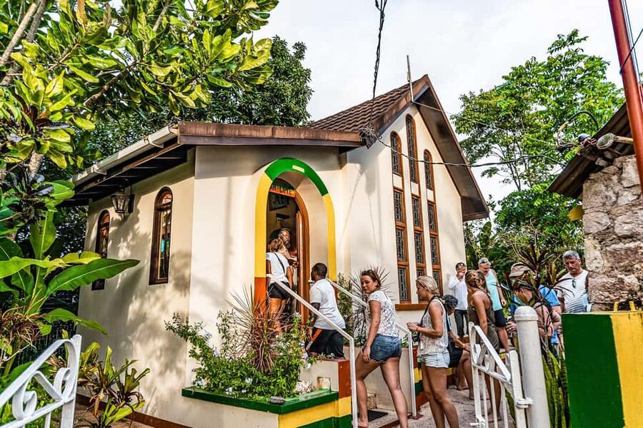 St. Ann: Bob Marley Nine Mile Tour from Ocho Rios - Walking through Bob Marley’s childhood home