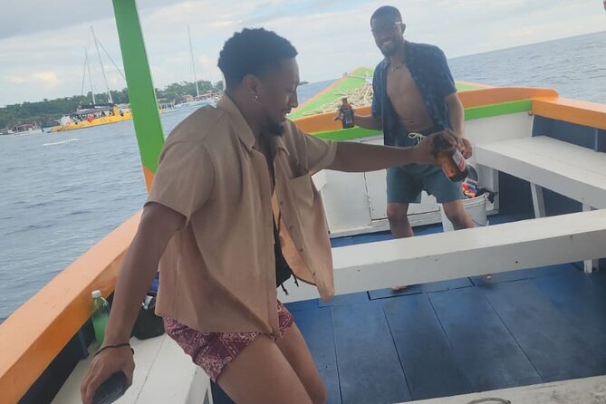 Sunset Booze Cruise in Negril - Timing, meeting point, and the three-hour format
