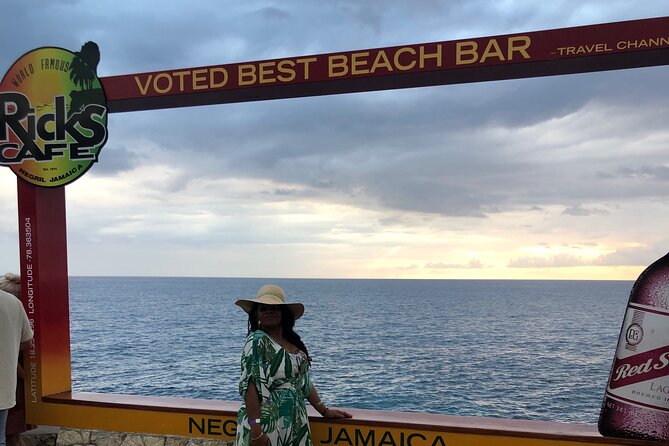 Tour to Negril 7 Miles Beach and Rick’s Cafe from Montego Bay - Seven Mile Beach: Negril’s quieter side