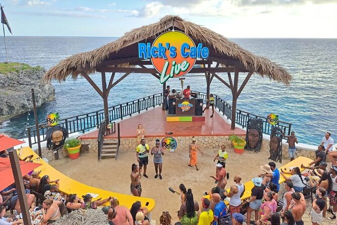 Tour to Negril 7 Miles Beach and Rick’s Cafe from Montego Bay - Food, landmarks, and local flavor