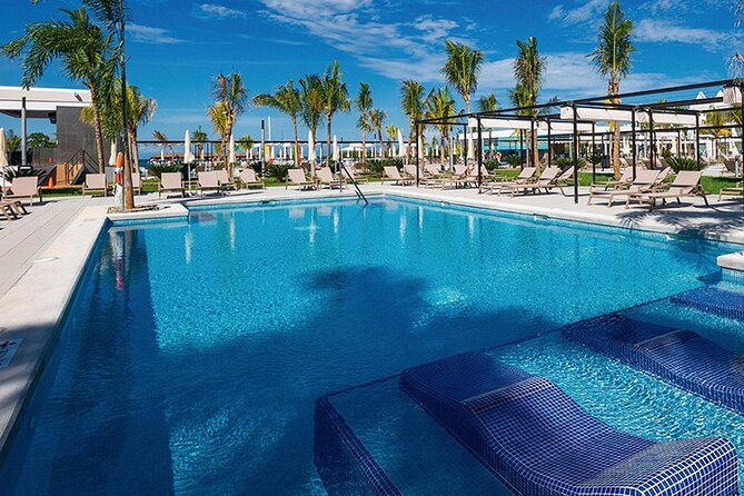 Transfer from/to Airport, Riu Reggae, Riu Montego Bay, Riu Palace - What the 5 to 20 minute ride is really like