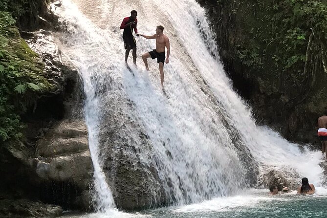 Transportation and Tour from Montego Bay to Blue Hole/Secret Falls - Arriving at the river attraction
