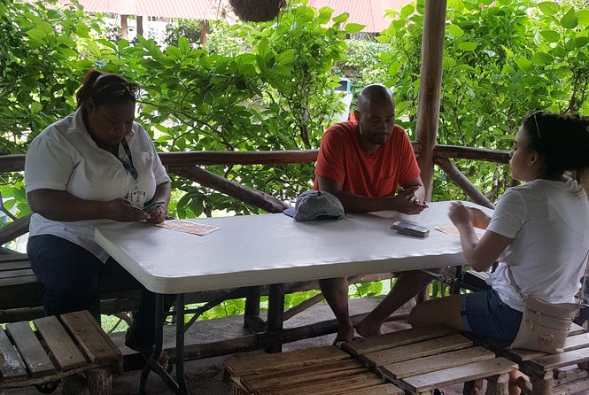 Tubing,Lunch and Shopping from Ocho Rios - The guide service can shape the experience