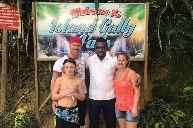 Wet and Wild - Blue Hole and Dunn's River - Key points at a glance